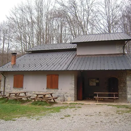 Hostel Rifugio Isera